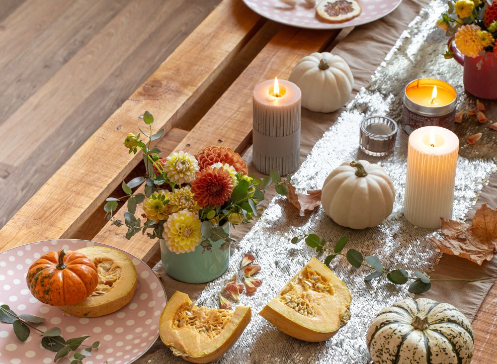 How to Create a Fall Restaurant Decor for a Cozy Atmosphere